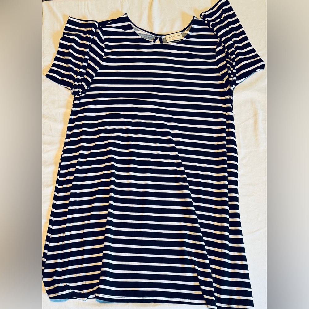 (L) BOBBI BROOKS B&W STRIPED LONG SLEEVE STRETCHY MIDI TENT DRESS